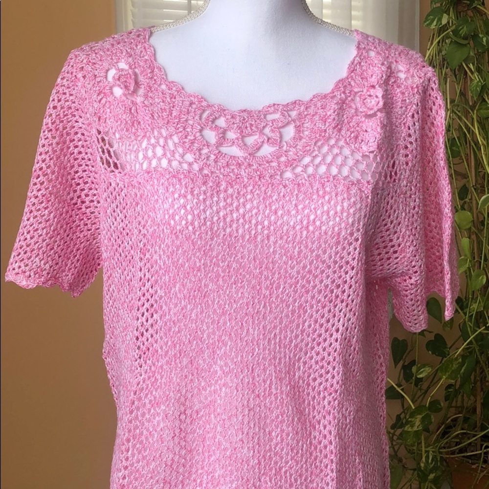 Crochet top, short sleeve, pretty pink, NEW